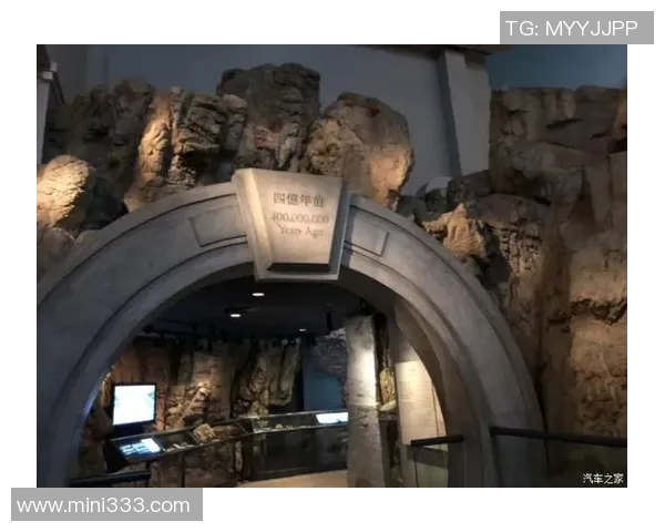 李安：从东方到西方的电影大师之路与文化交融的探索之旅